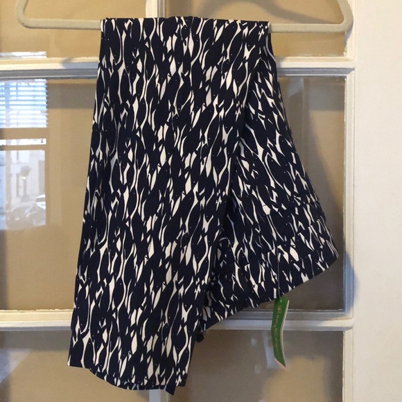 Lilly Pulitzer’s Luxury Capri - Picture 1 of 6